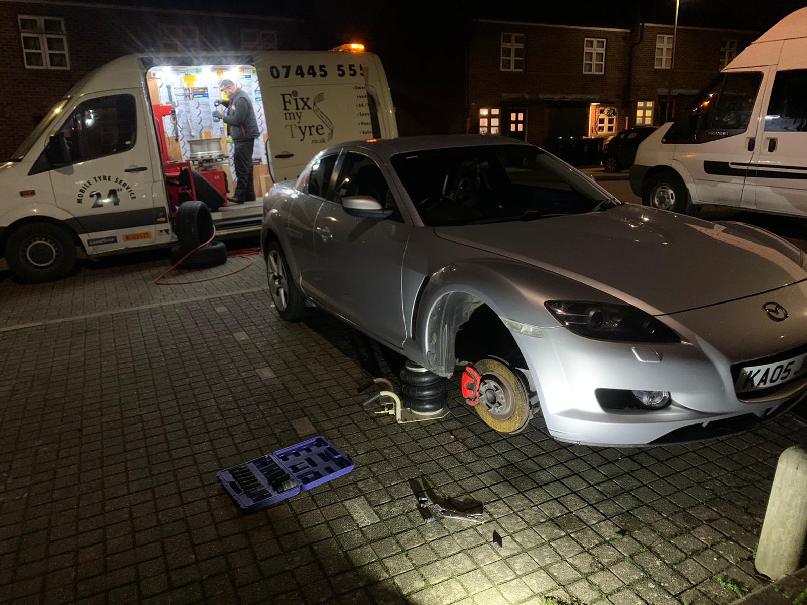 24 Hour Mobile Tyre Fitting by Fix My Tyre
